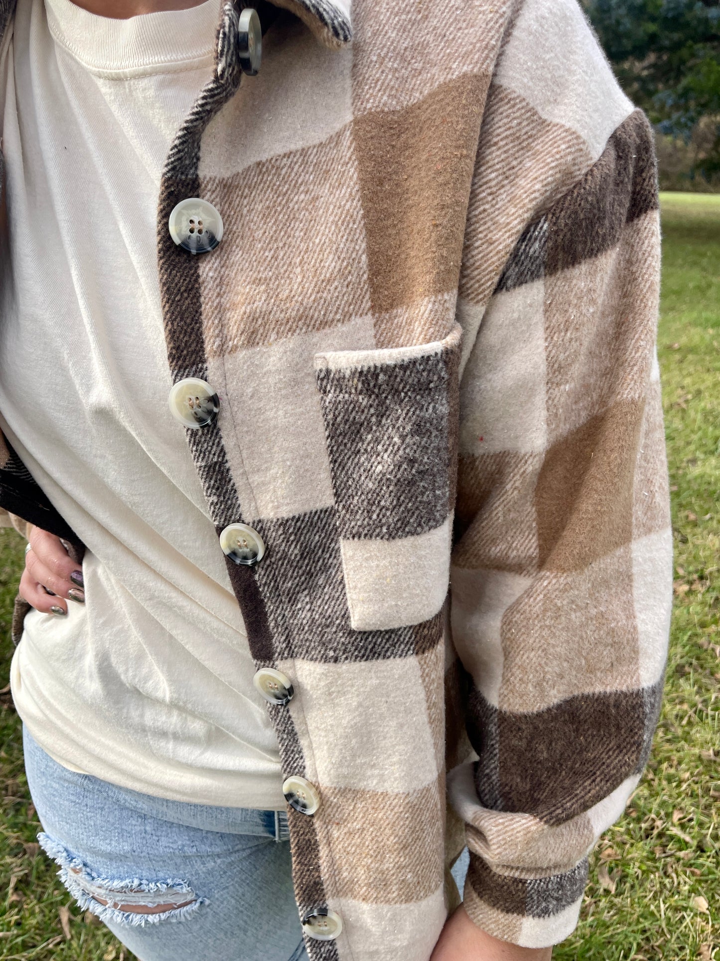 KHAKI COLOR BLOCK SHACKET | TRAILER