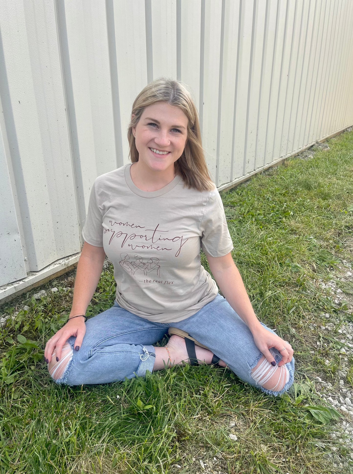 WOMEN SUPPORTING WOMEN TEE | ADULT