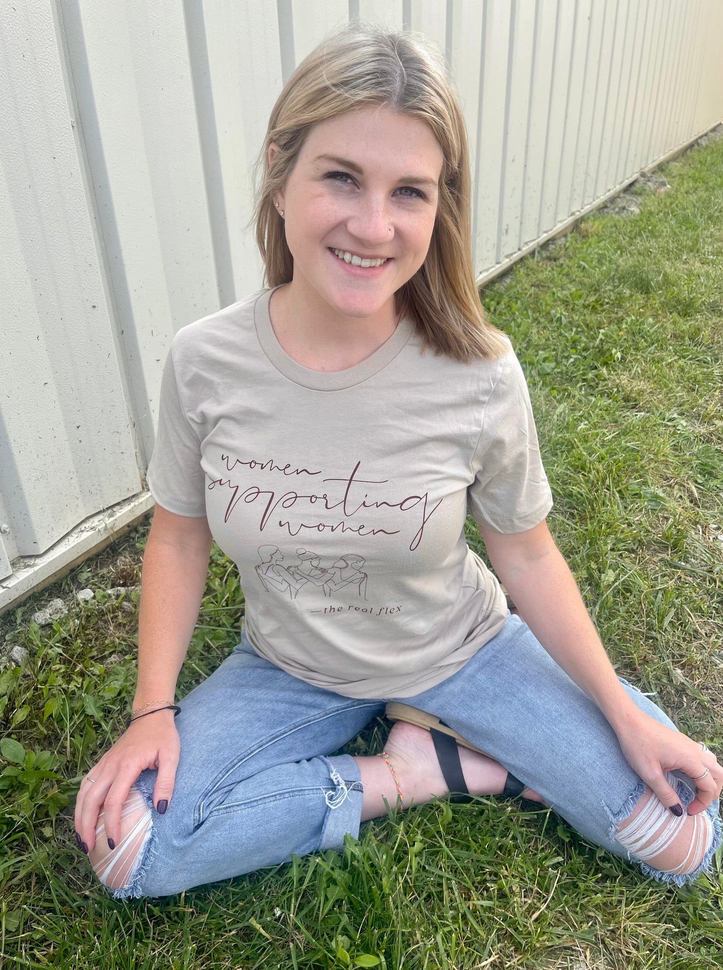 WOMEN SUPPORTING WOMEN TEE | ADULT