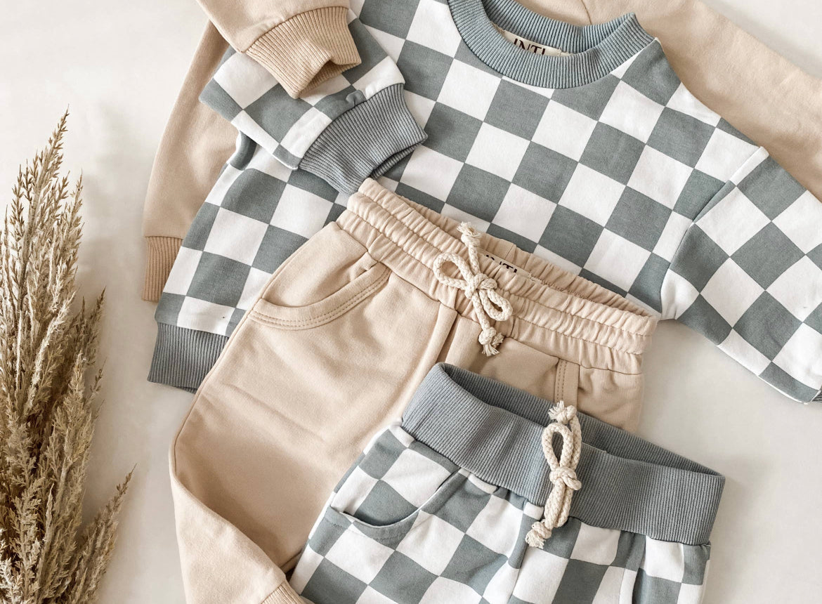 CHECKERED JOGGER SET